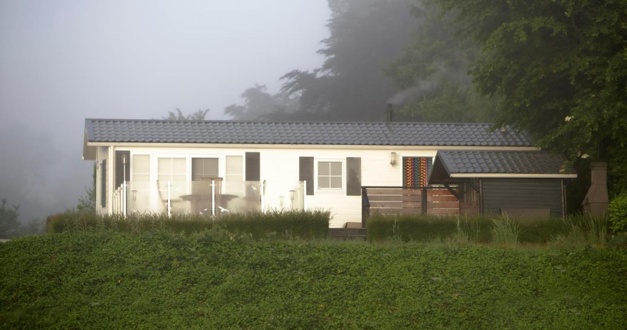 Mooi Huisje Aan De Maas Op-Andel Exterior foto